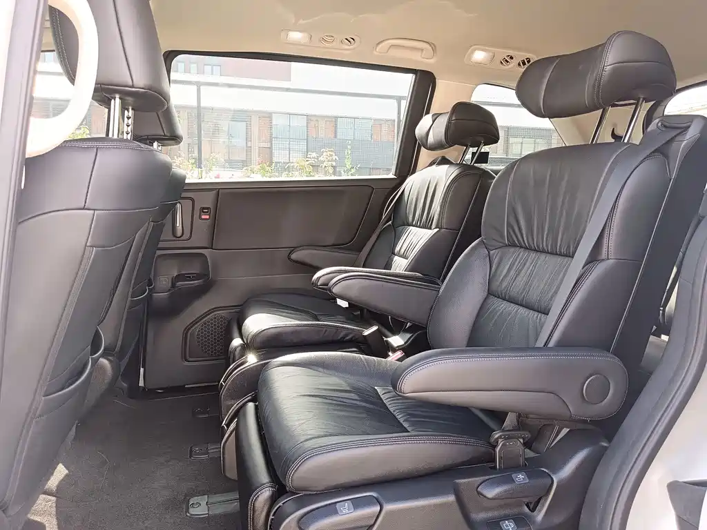 Honda Odyssey 2020 — фото 17