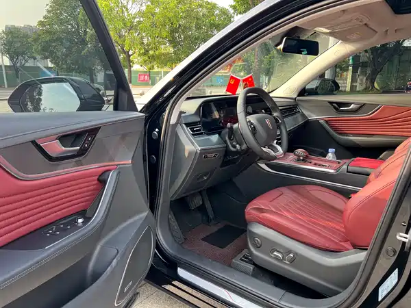 Hongqi HS5 2025