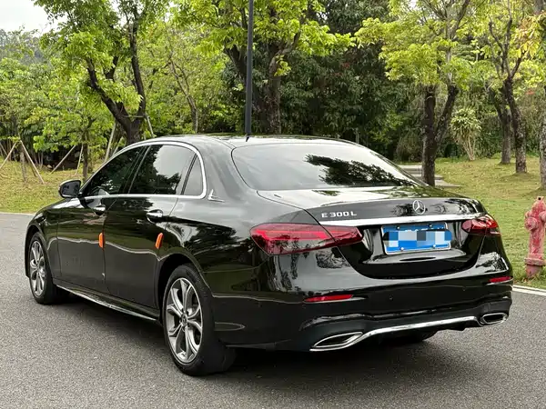 Mercedes-Benz E-Class 2021