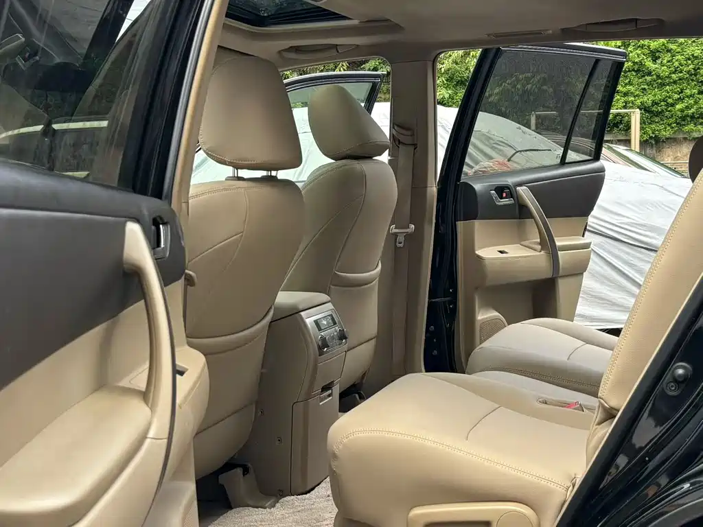 Toyota Highlander 2011