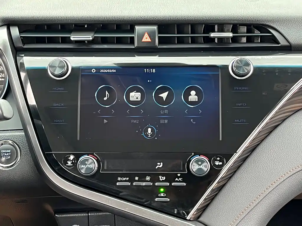 Toyota Camry 2020 — фото 32