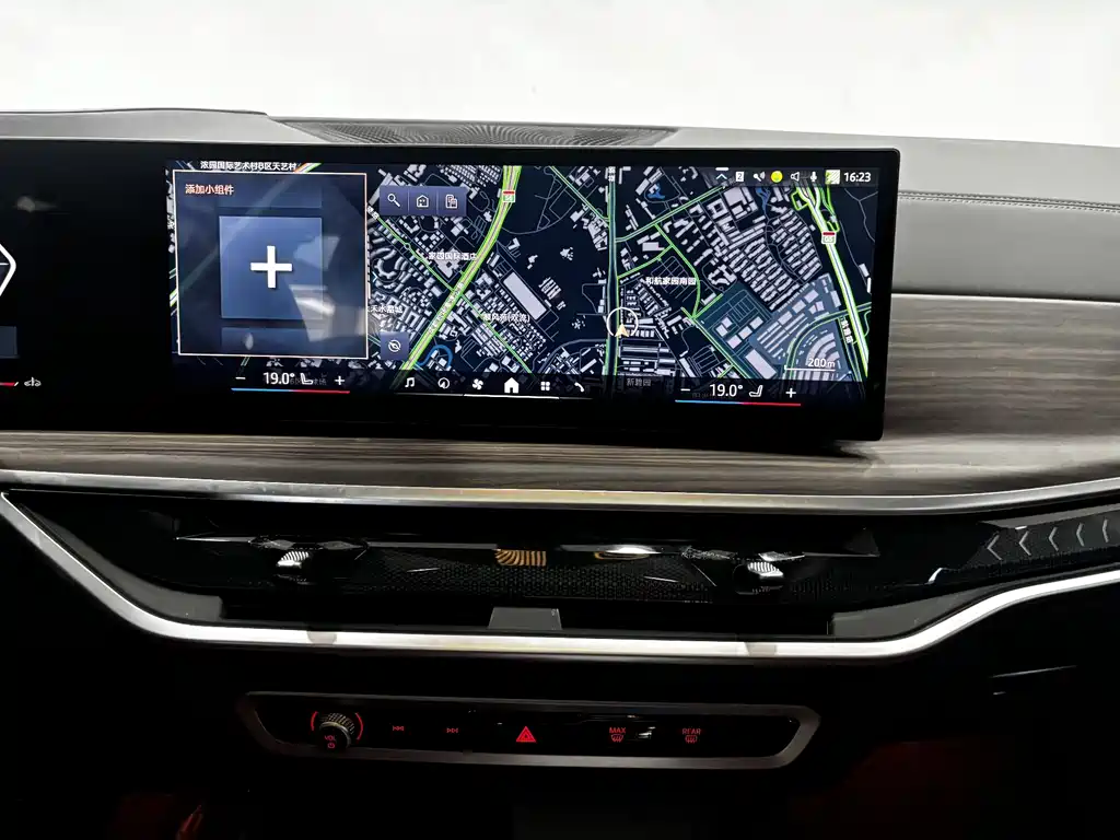 BMW X5 2025 — фото 19