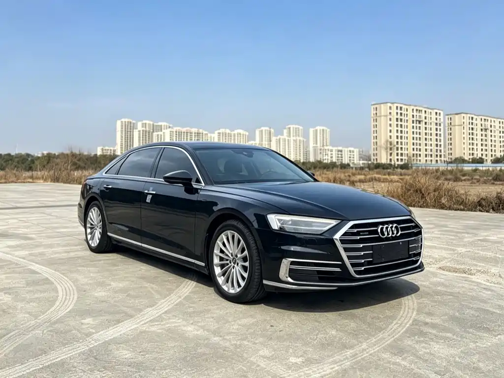 Audi A8 2018 — фото 3