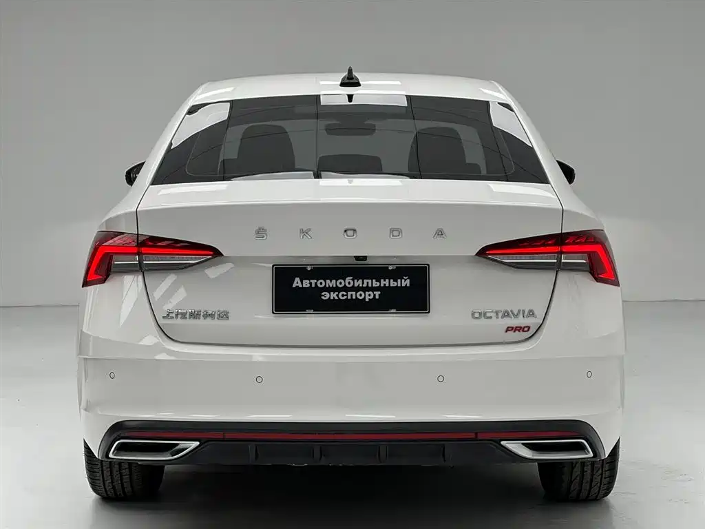 Skoda Octavia 2022 — фото 20