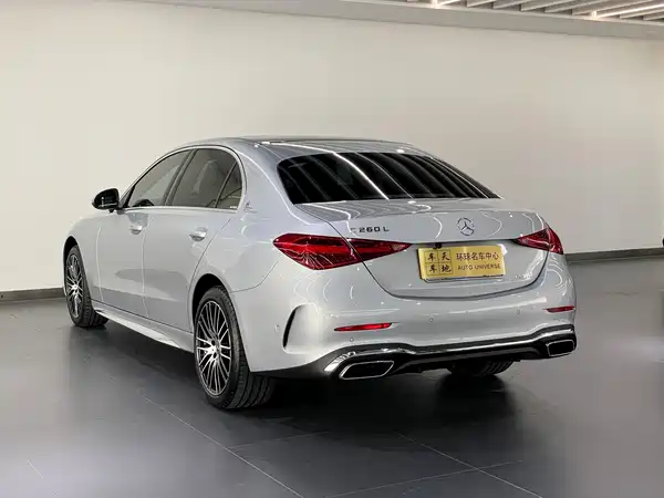 Mercedes-Benz C-Class 2024