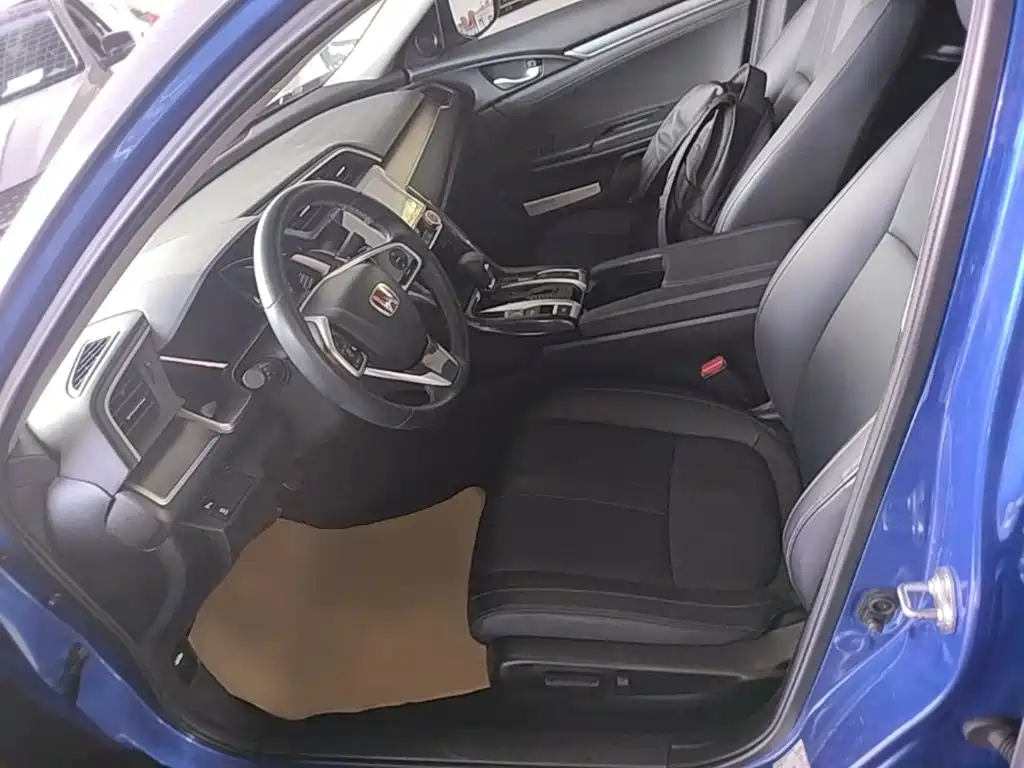 Honda Civic 2017 — фото 15