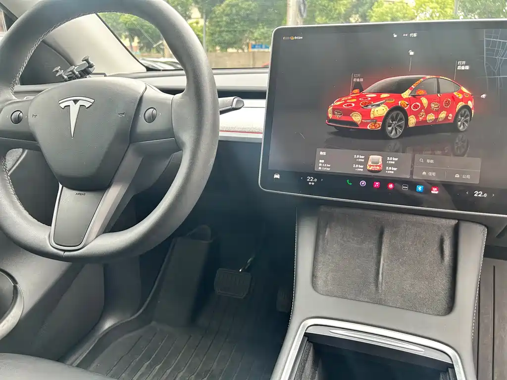 Tesla Model Y 2023 — фото 13