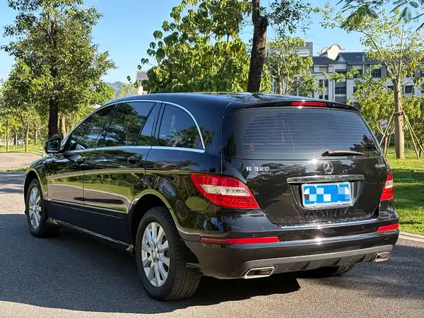 Mercedes-Benz R-Class 2016