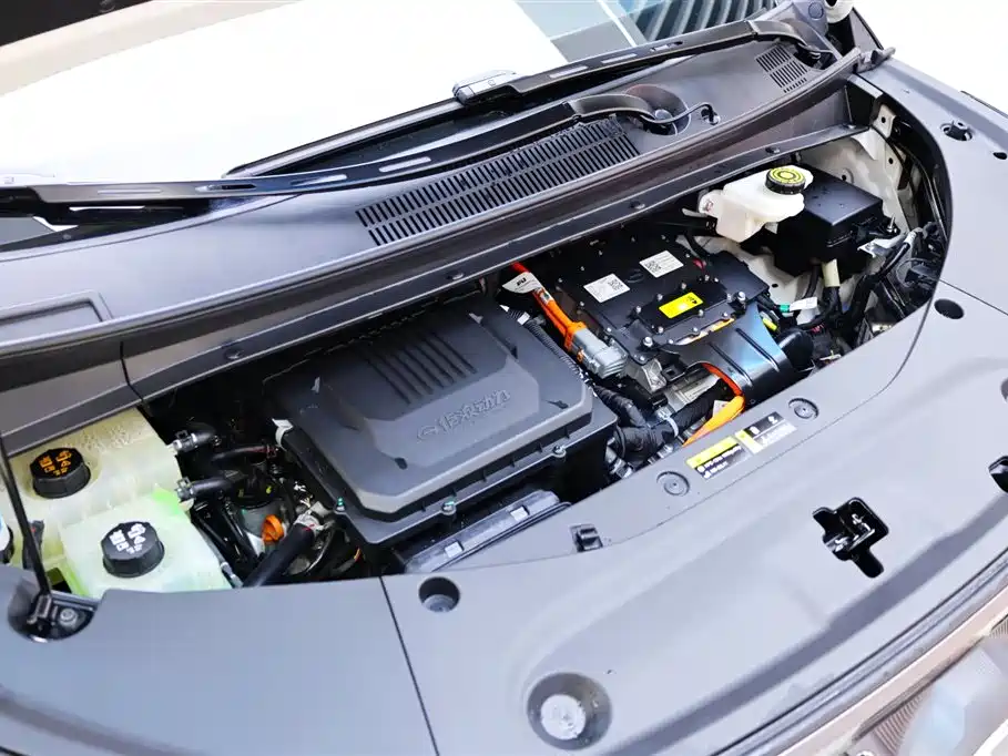 GAC Motor Trumpchi M8 2025 — фото 32