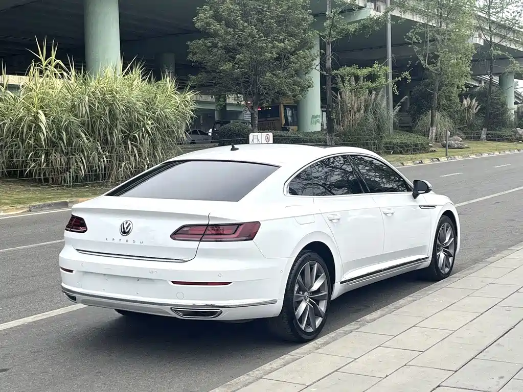 Volkswagen CC 2018 — фото 13