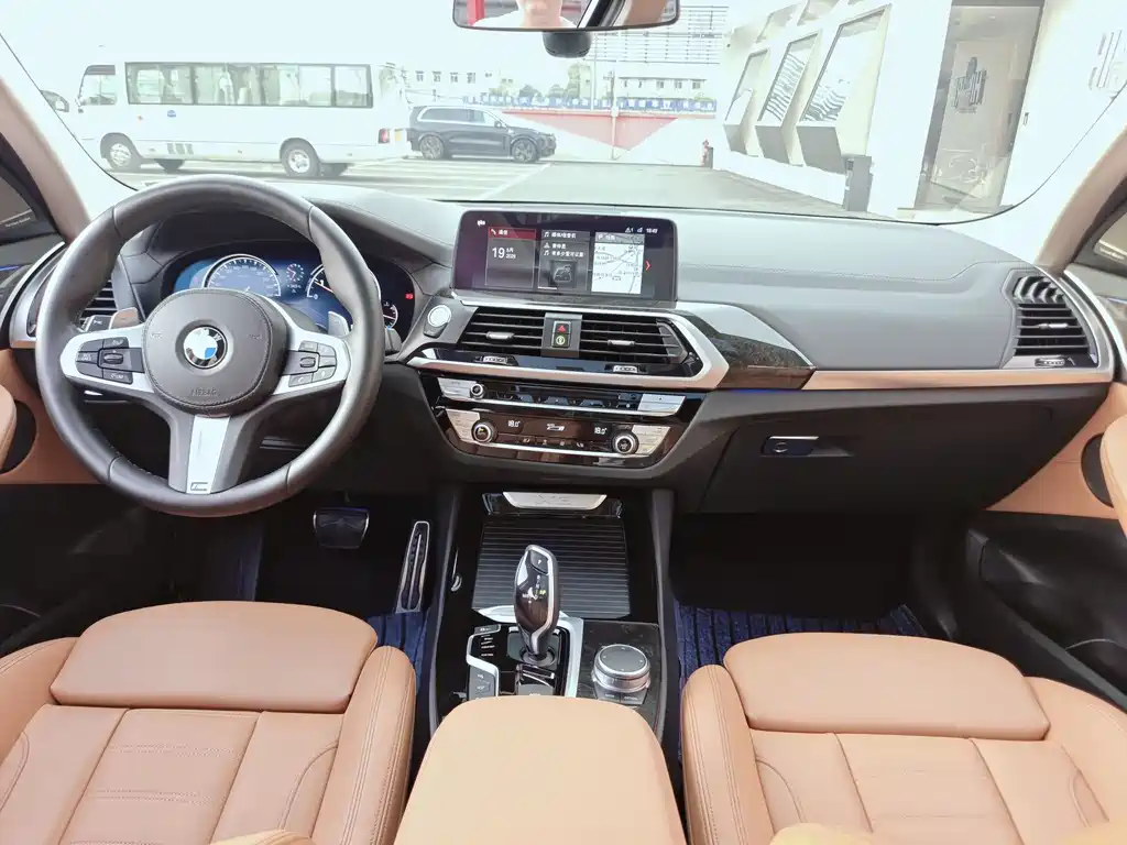 BMW X3 2018 — фото 10