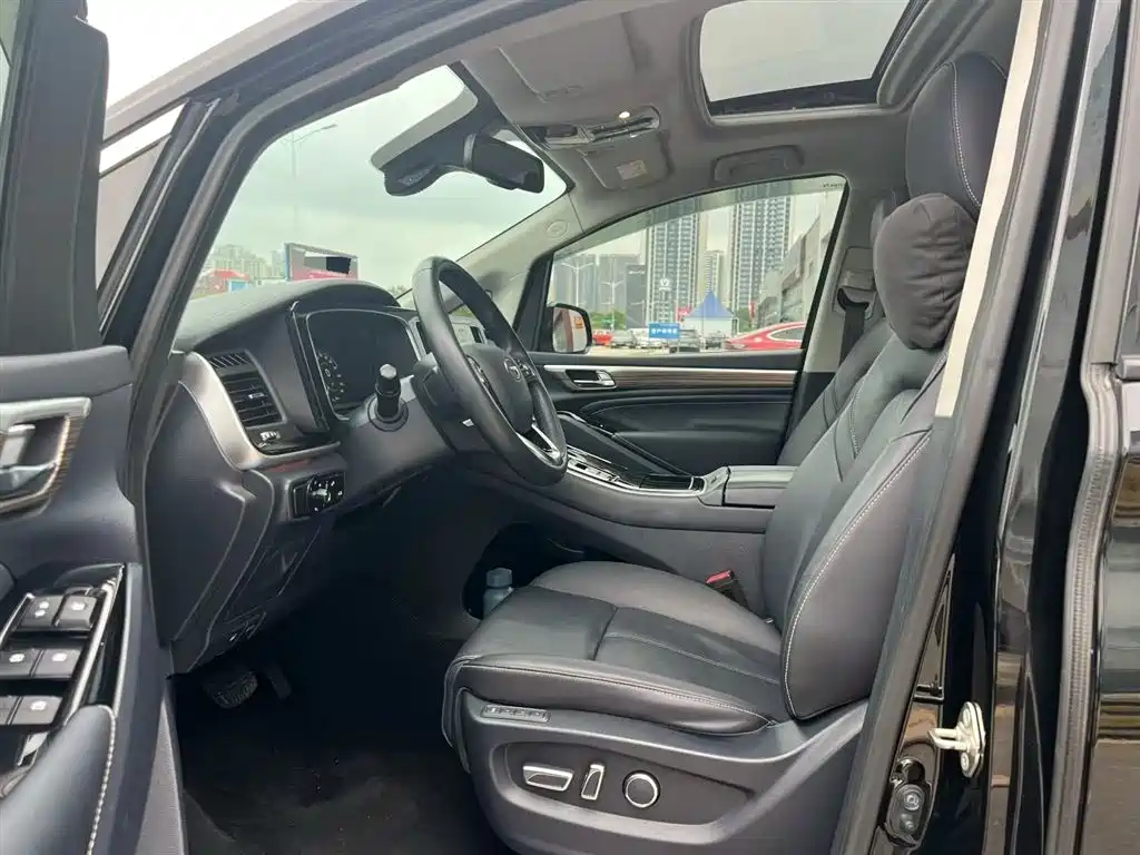 GAC Motor Trumpchi M8 2020 — фото 6