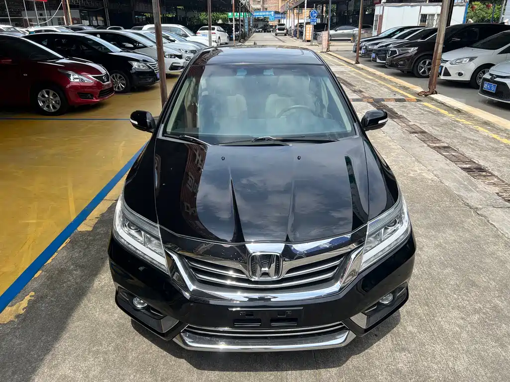 Honda Crider 2015