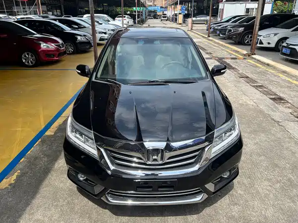 Honda Crider 2015