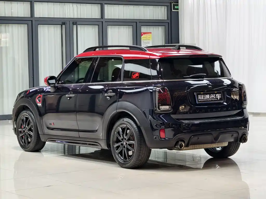 MINI JCW Countryman 2021 — фото 11