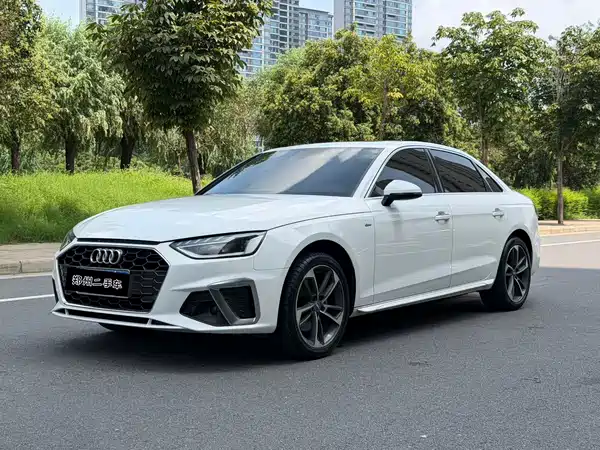 Audi A4L 2020