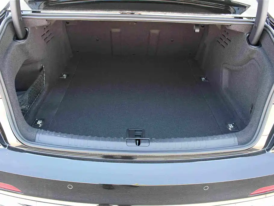 Audi A6L 2023 — фото 16