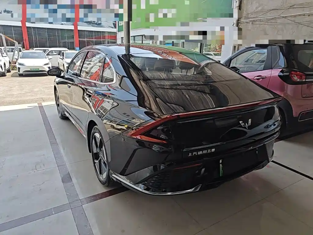 Wuling Starlight 2023