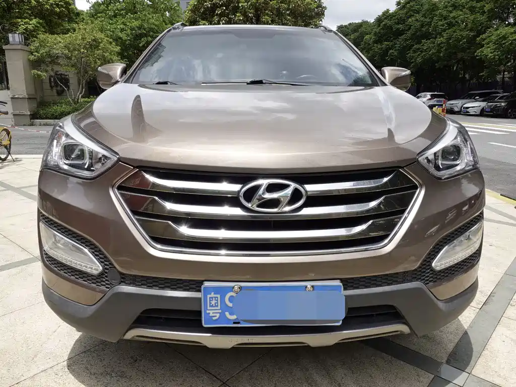 Hyundai Santa Fe 2014 — фото 2
