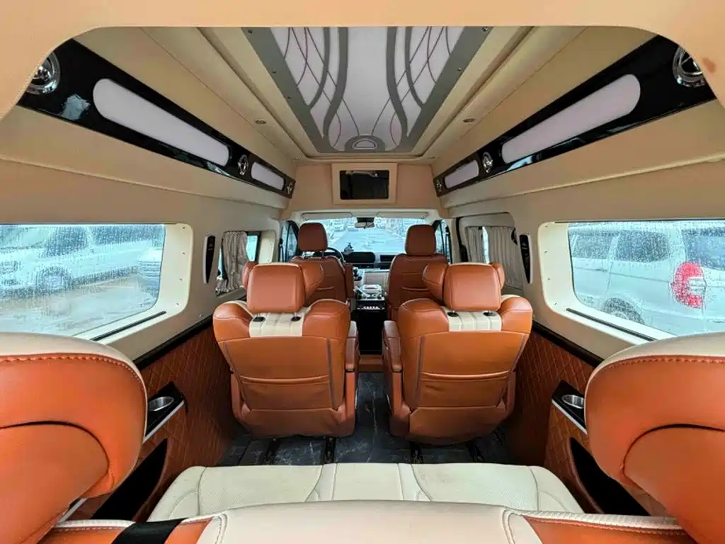 Ford Transit 2023 — фото 16