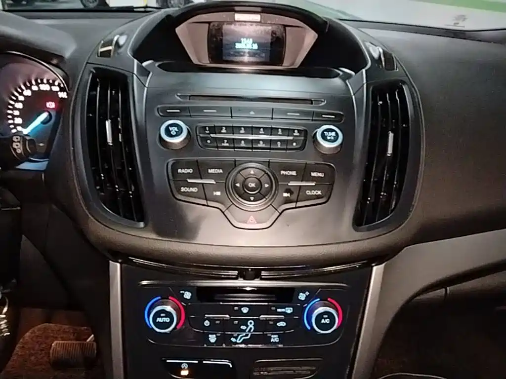 Ford Kuga 2016 — фото 13