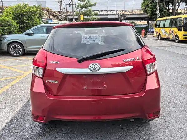 Toyota Yaris L 2015