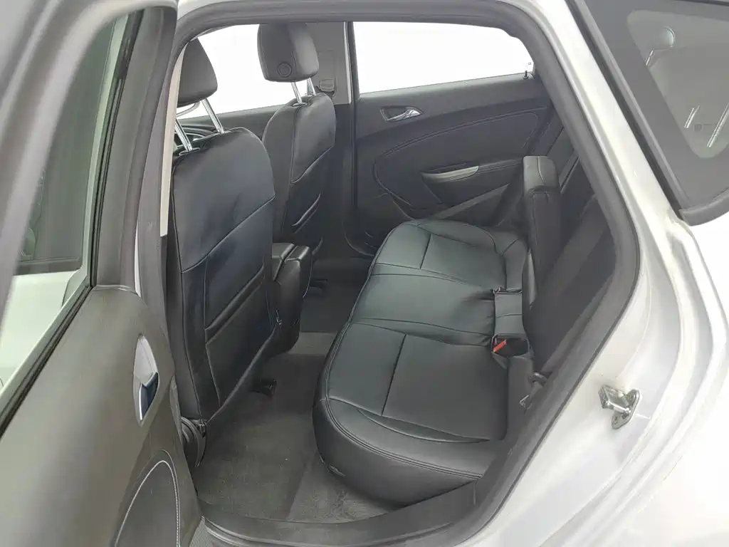 Buick Excelle GT 2014 — фото 15