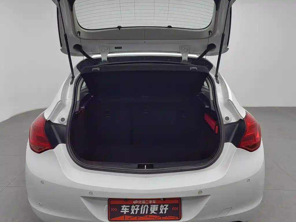 Buick Excelle GT 2014 — фото 16