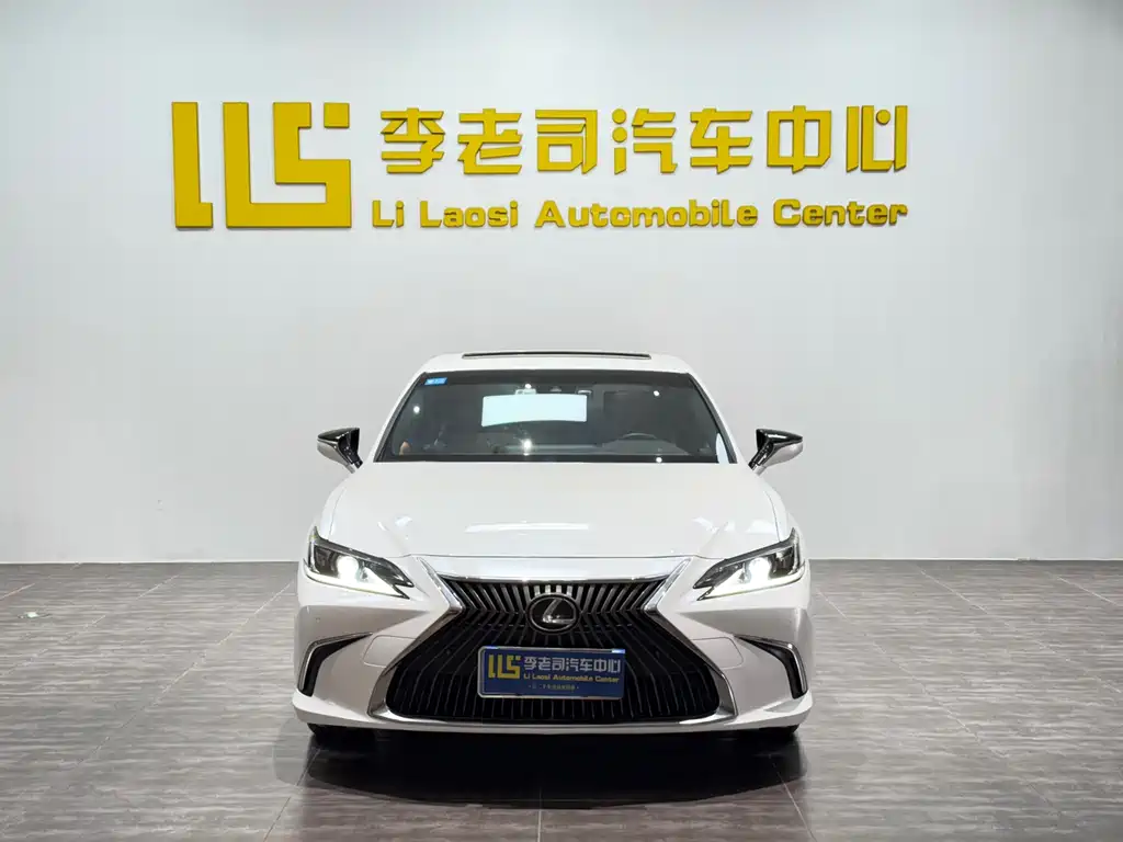 Lexus ES 2020 — фото 2