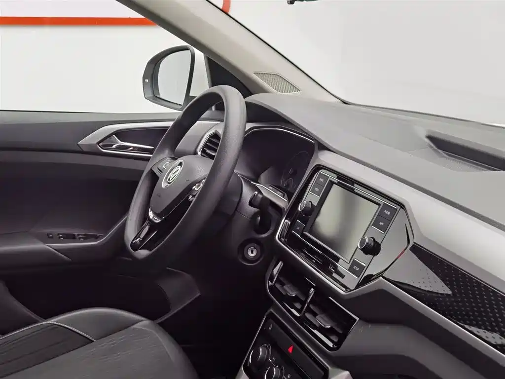 Volkswagen T-Cross 2020 — фото 22