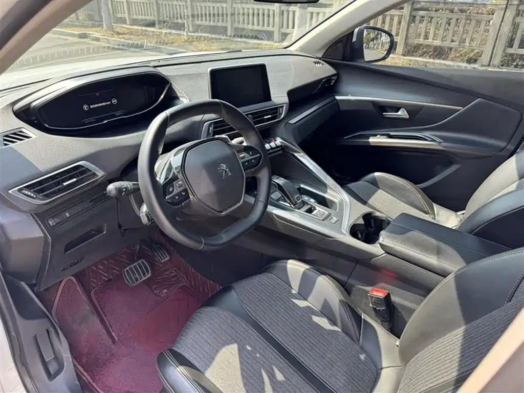 Peugeot 5008 2019 — фото 12