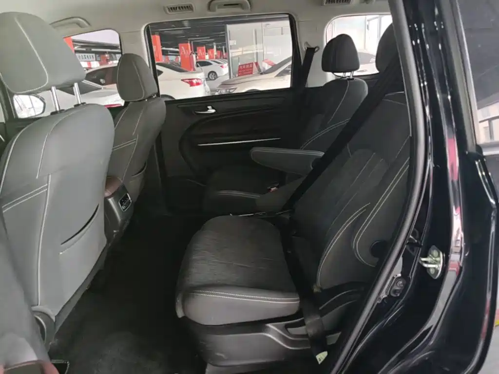GAC Trumpchi M6 2022 — фото 17