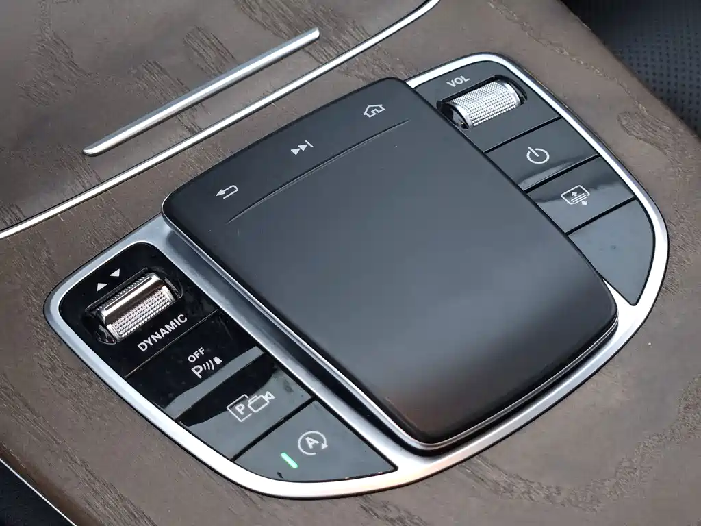 Mercedes-Benz E-Class 2020 — фото 14