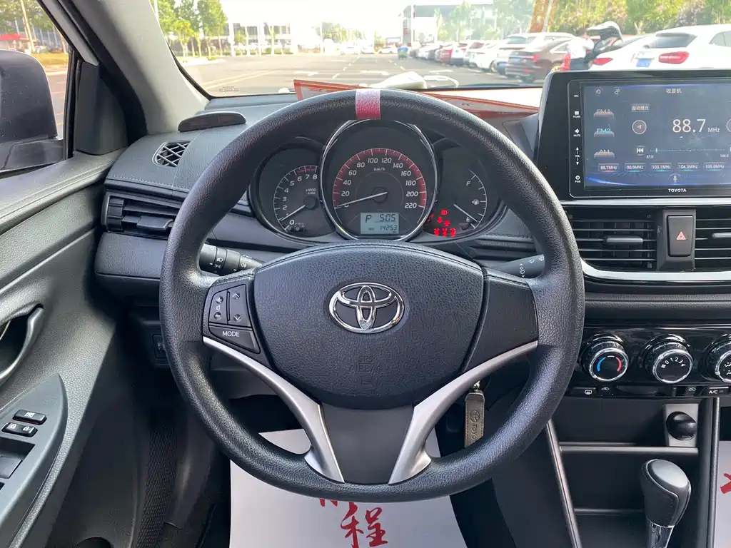 Toyota Vios 2022 — фото 8