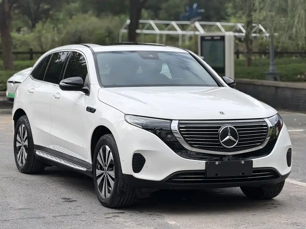 Mercedes-Benz EQC 2021 — фото 3