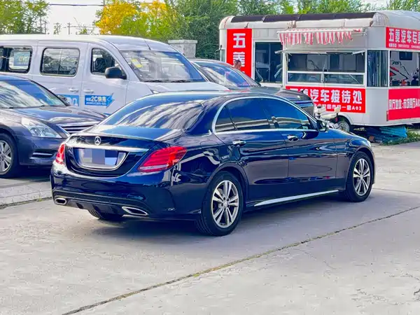 Mercedes-Benz C-Class 2016