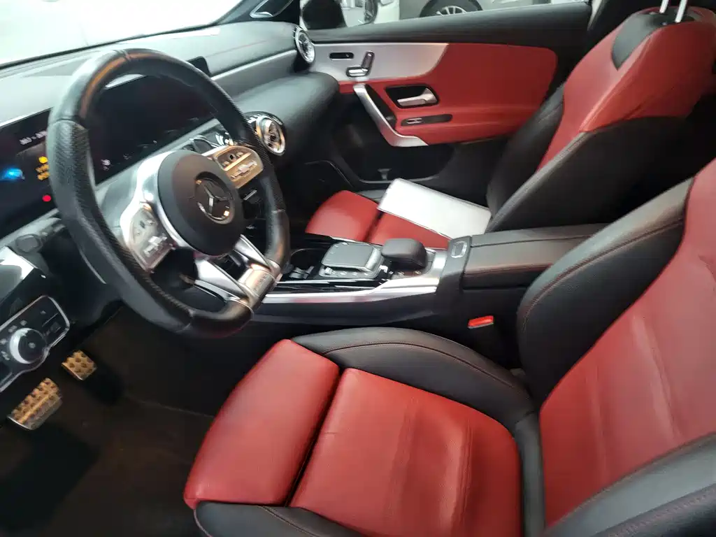 Mercedes-Benz A-Class AMG 2023 — фото 5