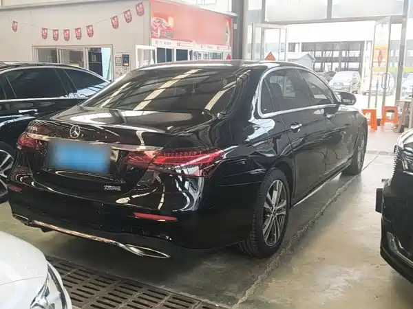 Mercedes-Benz E-Class 2021