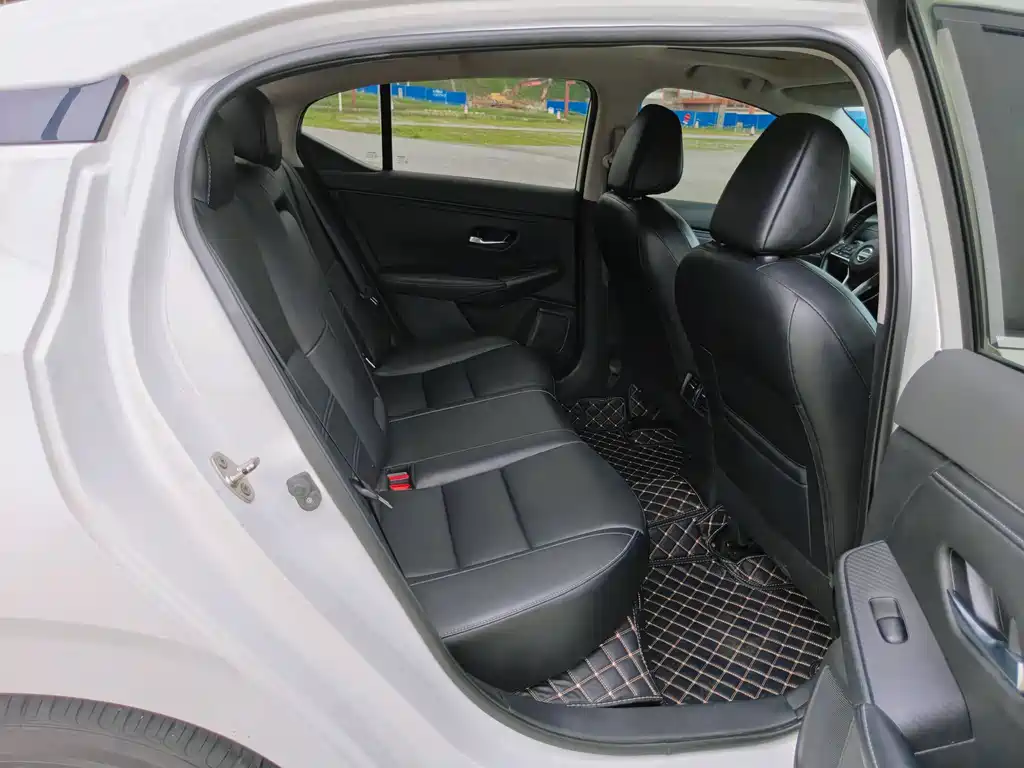 Nissan Sylphy 2021 — фото 14