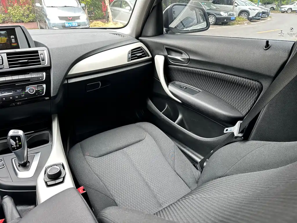 BMW 1 Series 2016 — фото 15