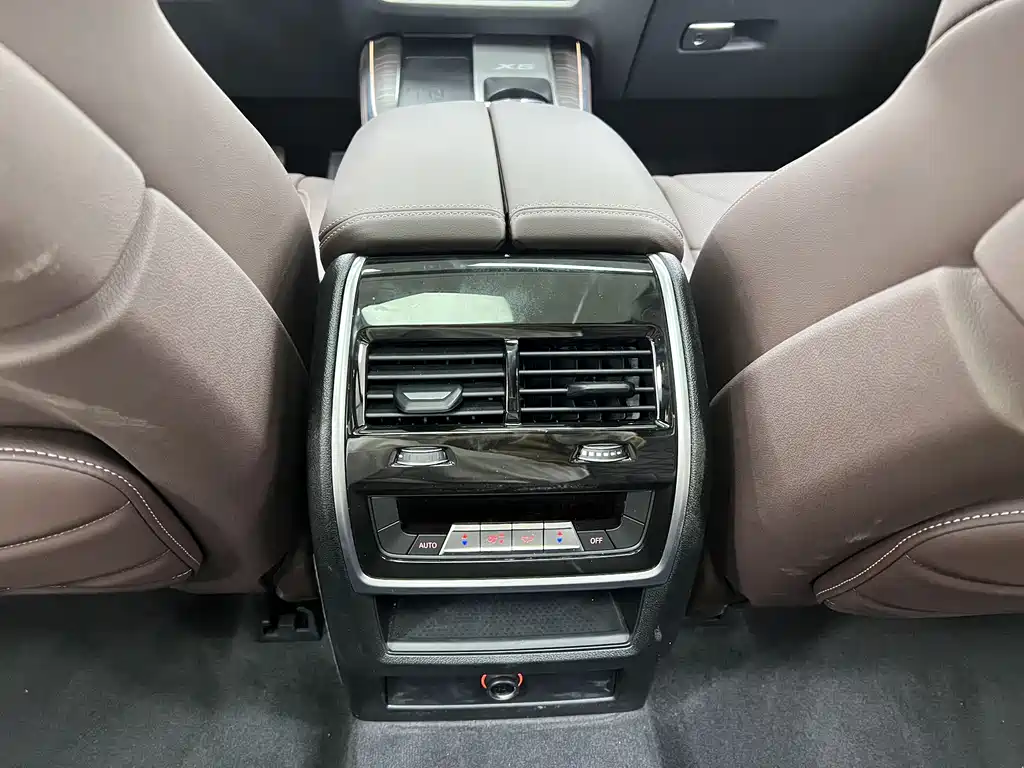 BMW X5 2025 — фото 20