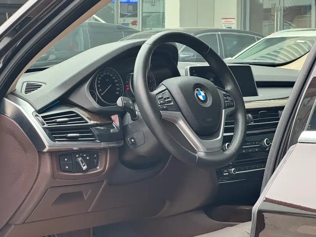 BMW X5 2017 — фото 13