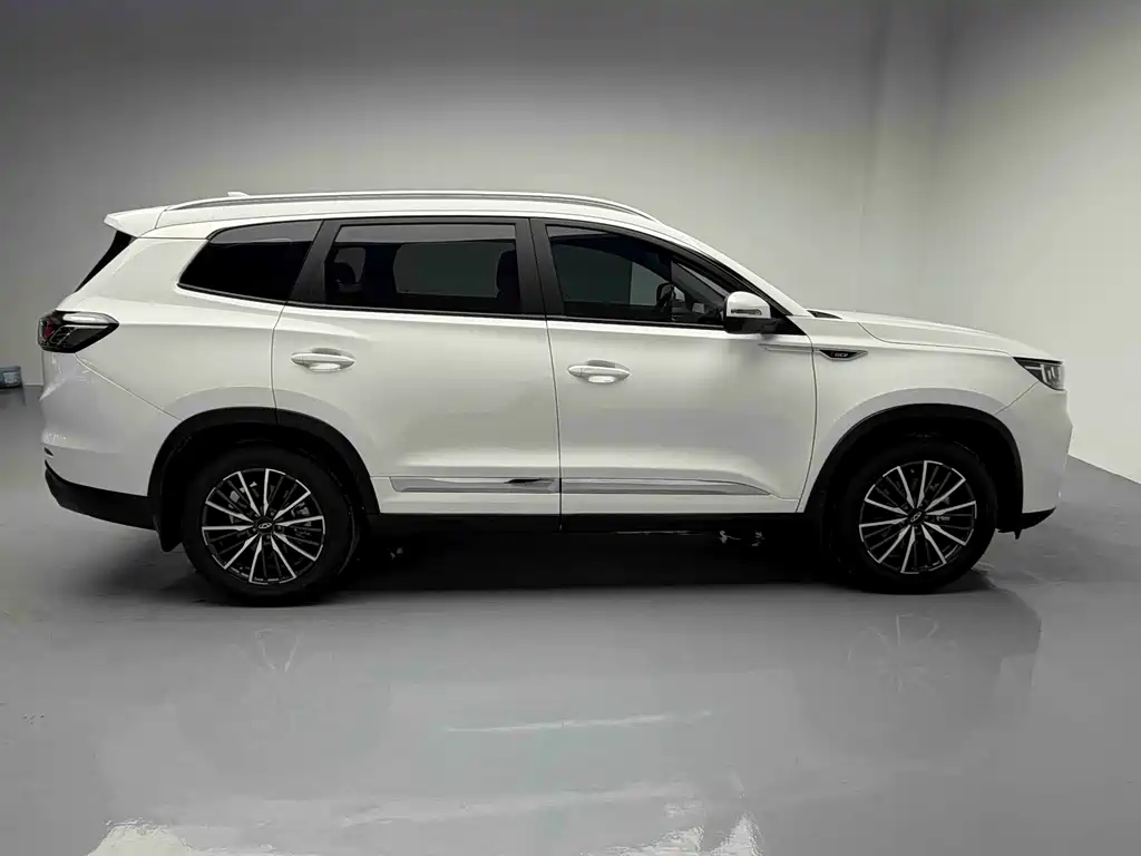 Chery Tiggo 8 PLUS 2024 — фото 4