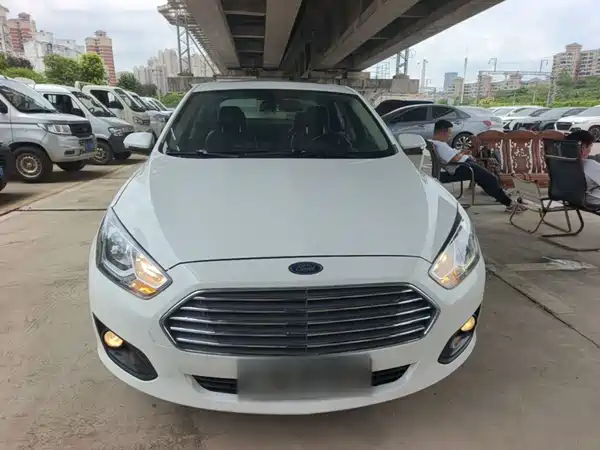 Ford Escort 2018