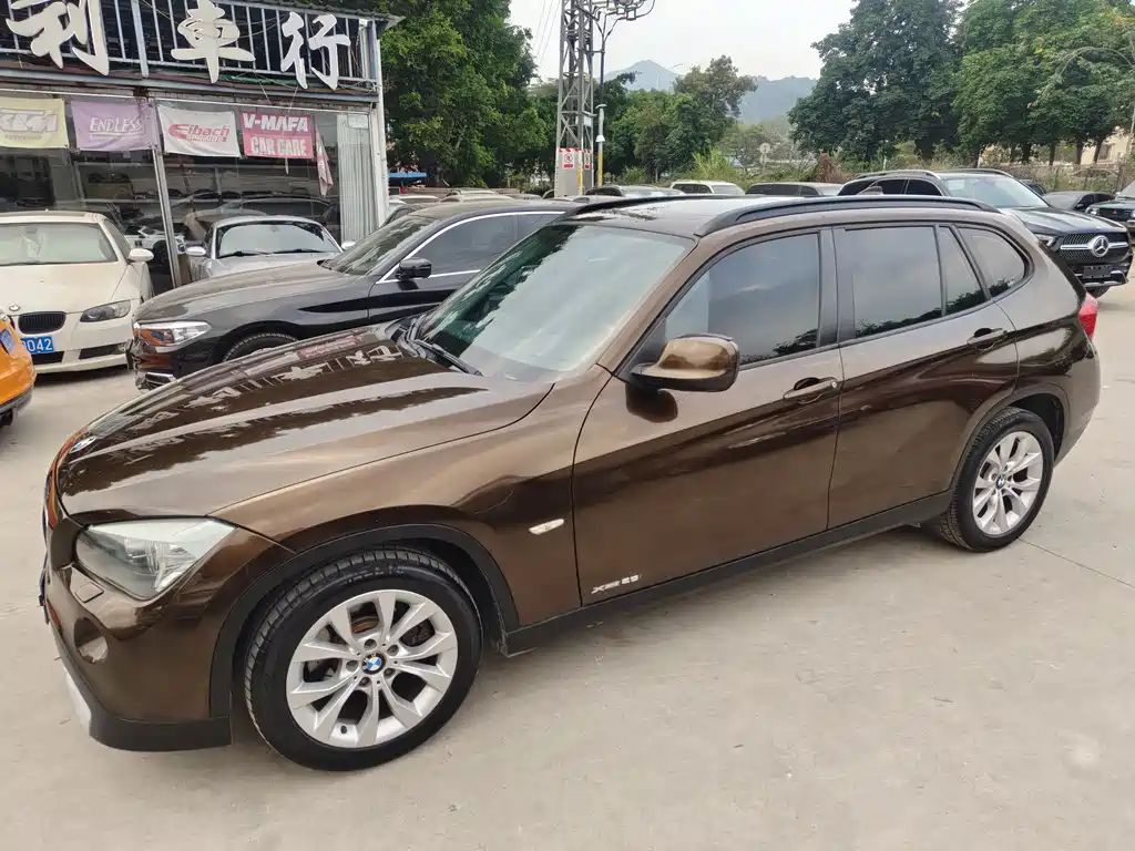 BMW X1 2011 — фото 11
