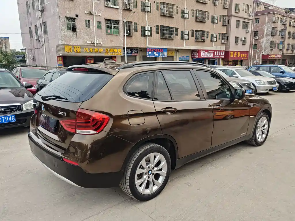 BMW X1 2011 — фото 14