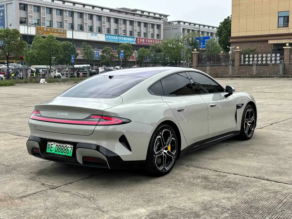 Xiaomi SU7 2025 — фото 10