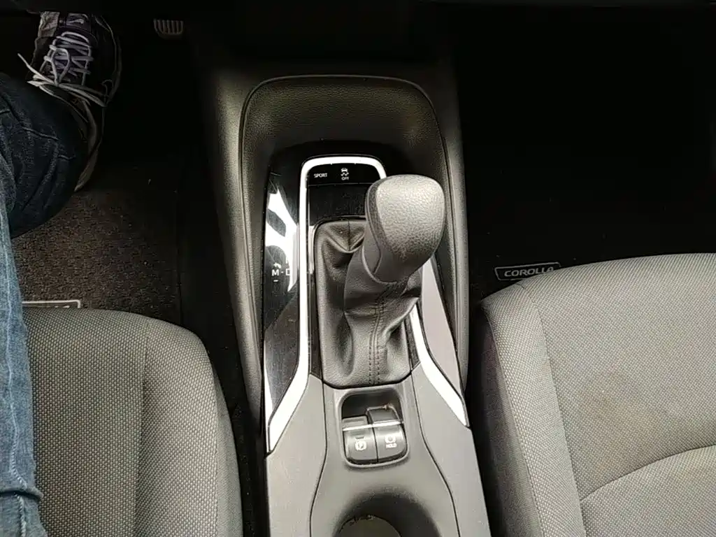 Toyota Corolla 2022 — фото 14