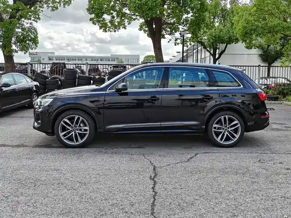 Audi Q7 2025