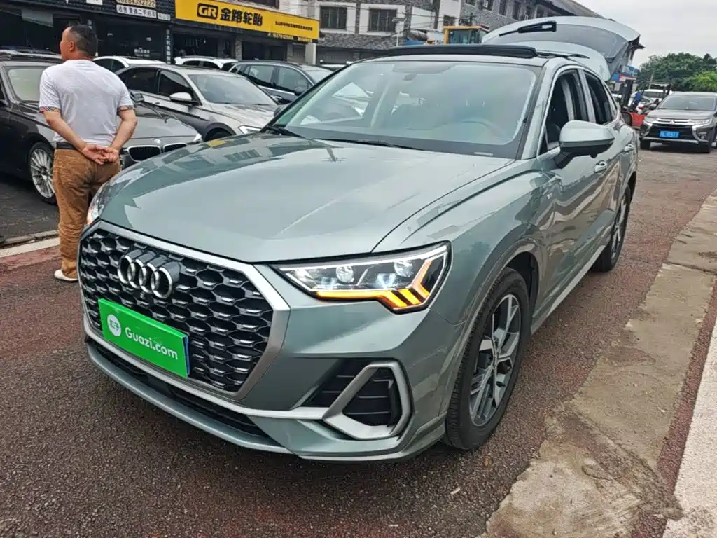 Audi Q3 Sportback 2020 — фото 1